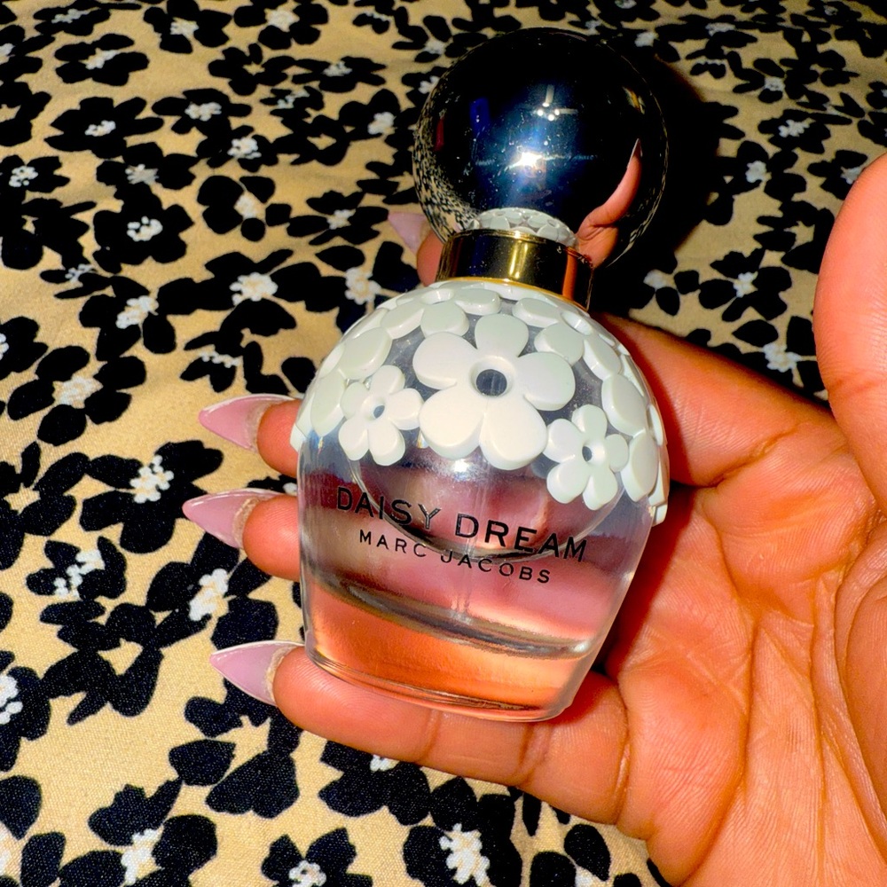 Marc Jacobs Daisy Dream Eau De Toilette Perfume 1oz Nearly Full Authentic